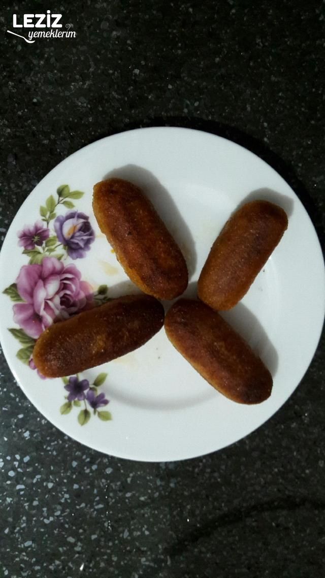 İçli Köfte  (Yeşil Mercimekli)