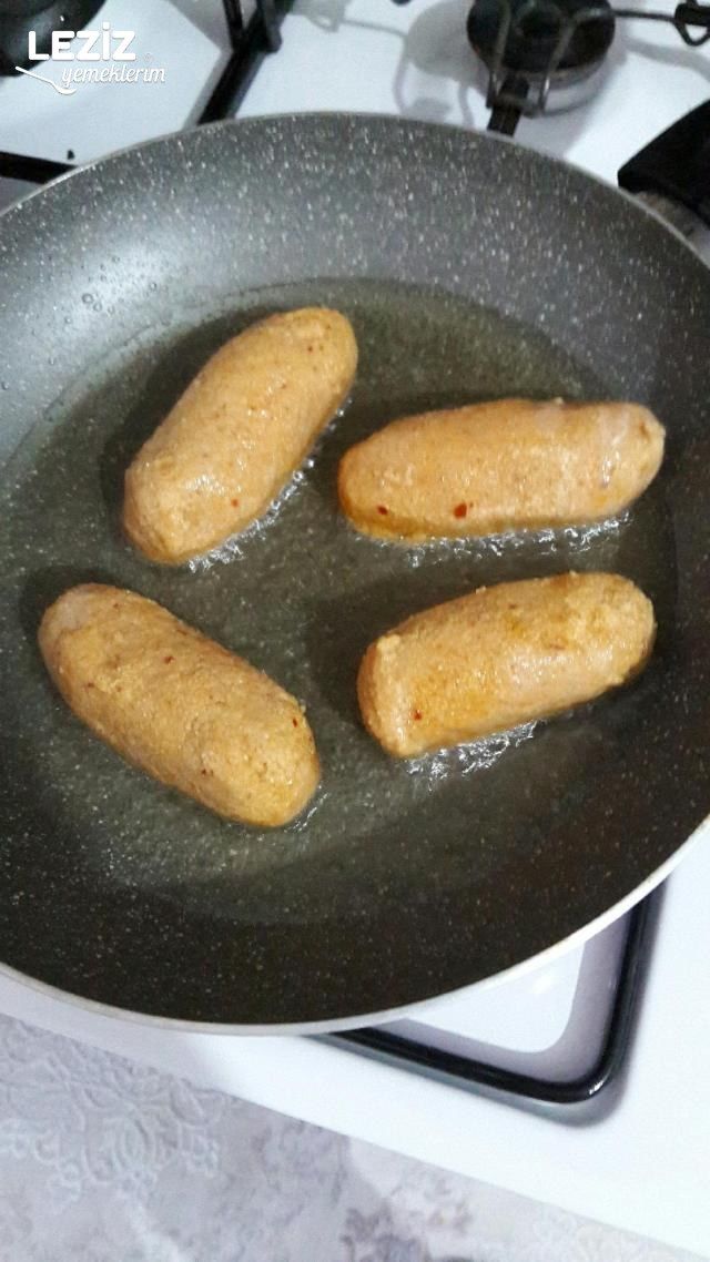 İçli Köfte  (Yeşil Mercimekli)