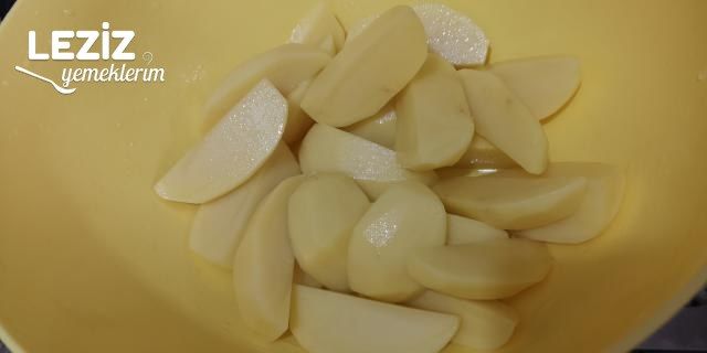 Fırında But Yemeği (Acılı Bol Sarımsaklı)