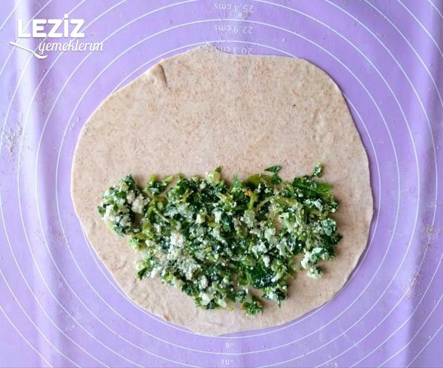 Tam Buğday Unlu Ispanaklı Börek (Yağsız Pişen)