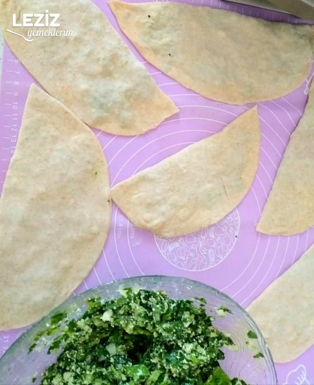 Tam Buğday Unlu Ispanaklı Börek (Yağsız Pişen)