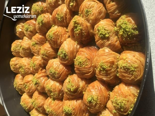 Gül Baklava