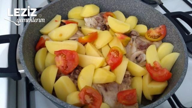 Tencerede Tavuk Yemeği