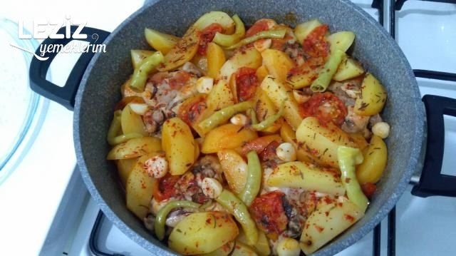 Tencerede Tavuk Yemeği