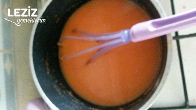 Pratik Domates Çorbası