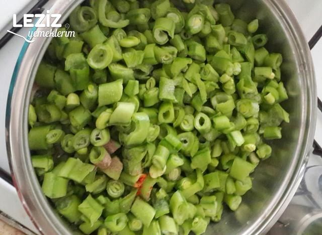 Zeytinyağlı Bakla Yemeği Yapımı