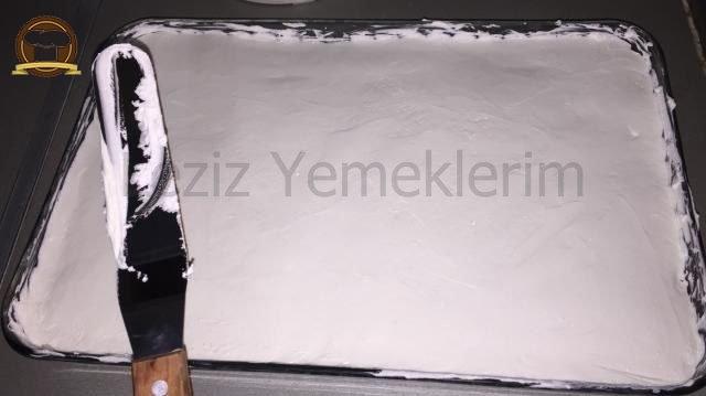 Frambuazlı Kolay Pasta (Fırınsız)