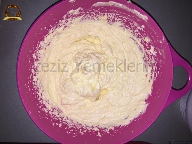 Frambuazlı Kolay Pasta (Fırınsız)