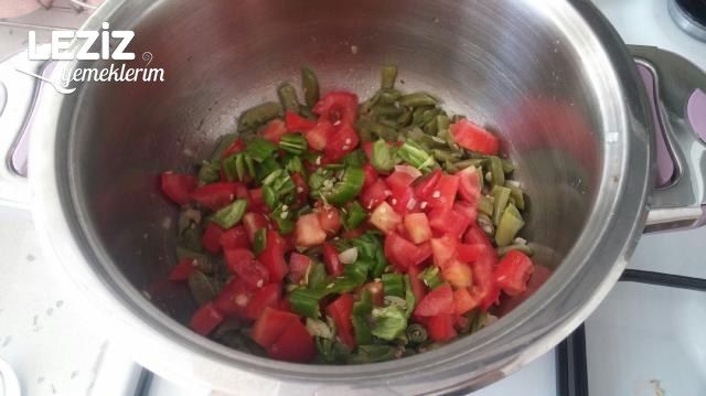 Kıymalı Yeşil Fasulye Yemeği Tarifi