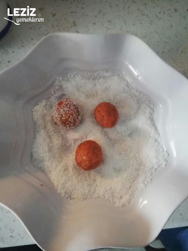 Nefis Havuçlu Toplar