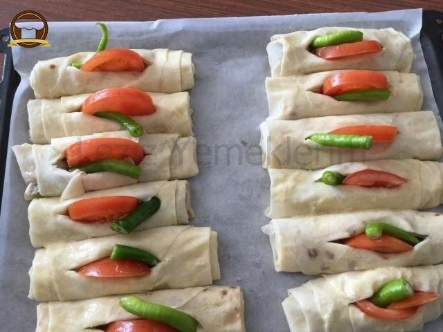 Mantarlı Karnıyarık Börek