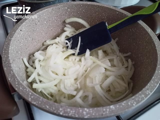 Nefis Soğan Çorbası