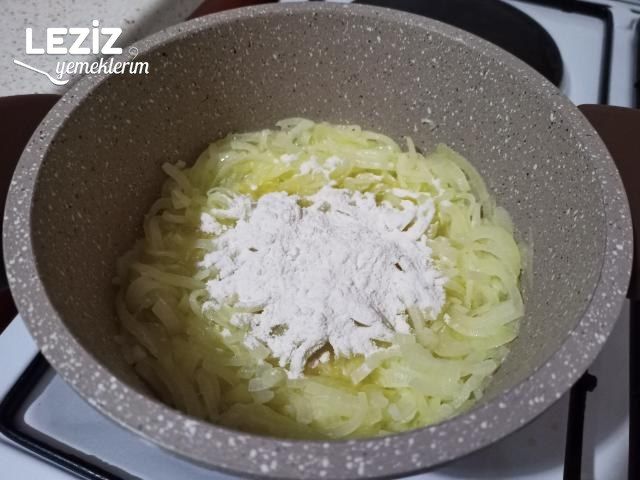 Nefis Soğan Çorbası