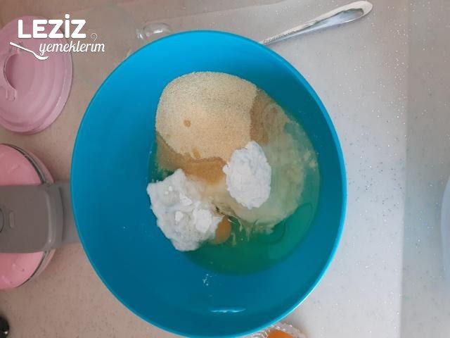 Pastaneden Farksız Şekerpare