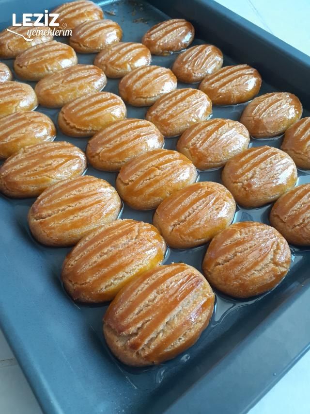 Pastaneden Farksız Şekerpare