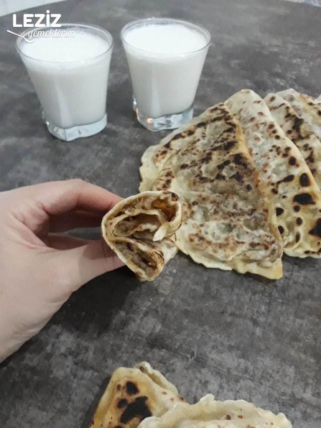 Sembüsek Tarifi ( Şembörek - Mardin Yöresi - Kapalı Lahmacun)