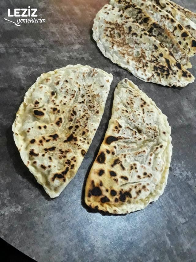 Sembüsek Tarifi ( Şembörek - Mardin Yöresi - Kapalı Lahmacun)