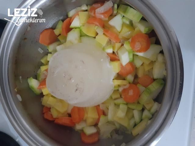 Besleyici Bebek Çorbası Tarifi