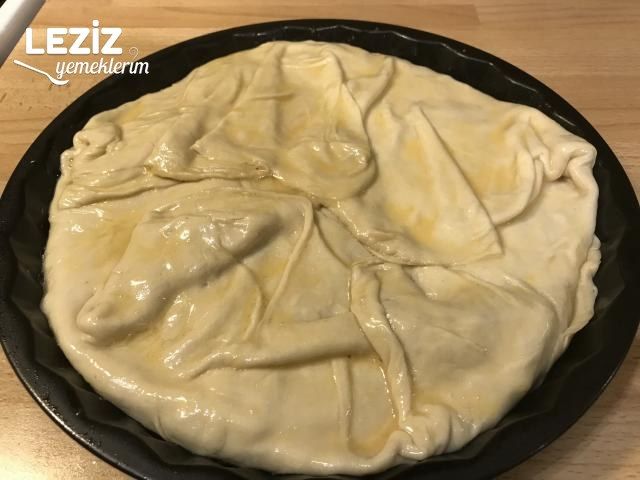Nefis Pırasalı Börek