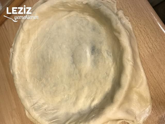 Nefis Pırasalı Börek