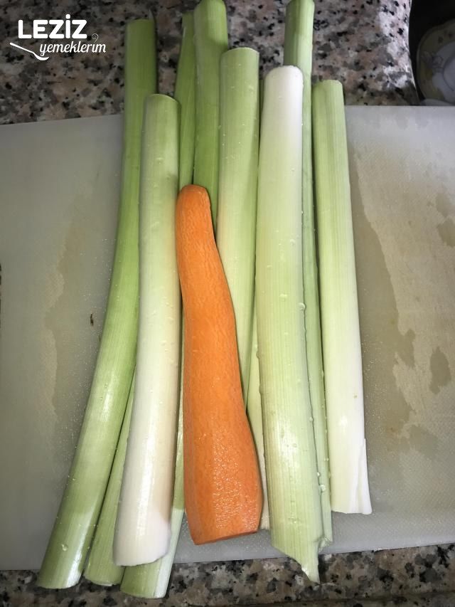 Zeytinyağlı Pırasa (Besin Kaynağı)