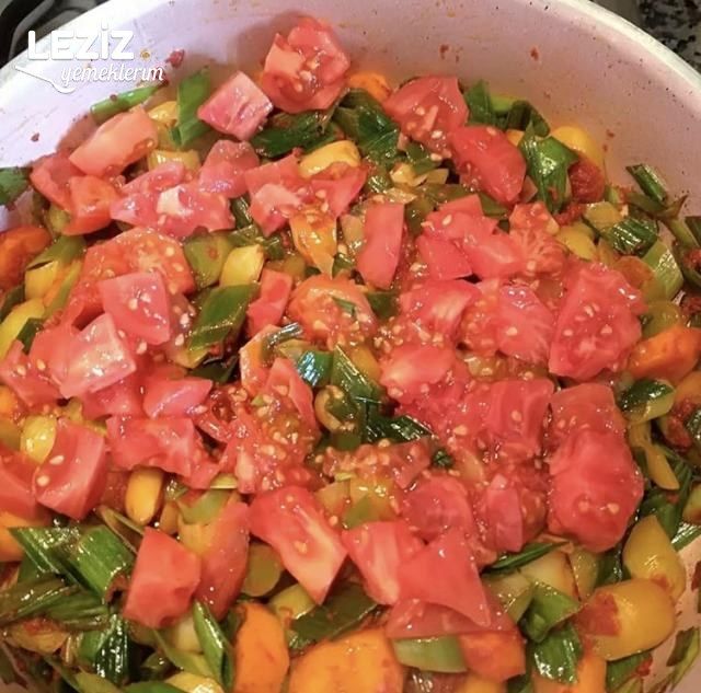 Zeytinyağlı Pırasa (Besin Kaynağı)