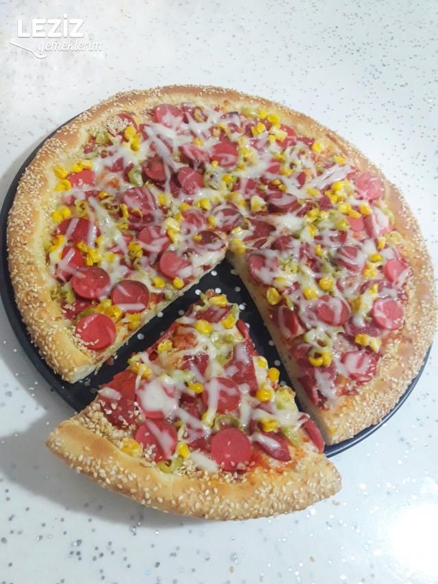 Nefis Karışık Pizza Tarifi