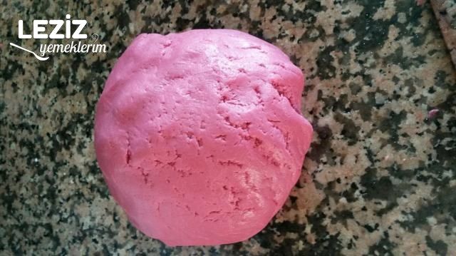 Pembiş Çatlak Kurabiye