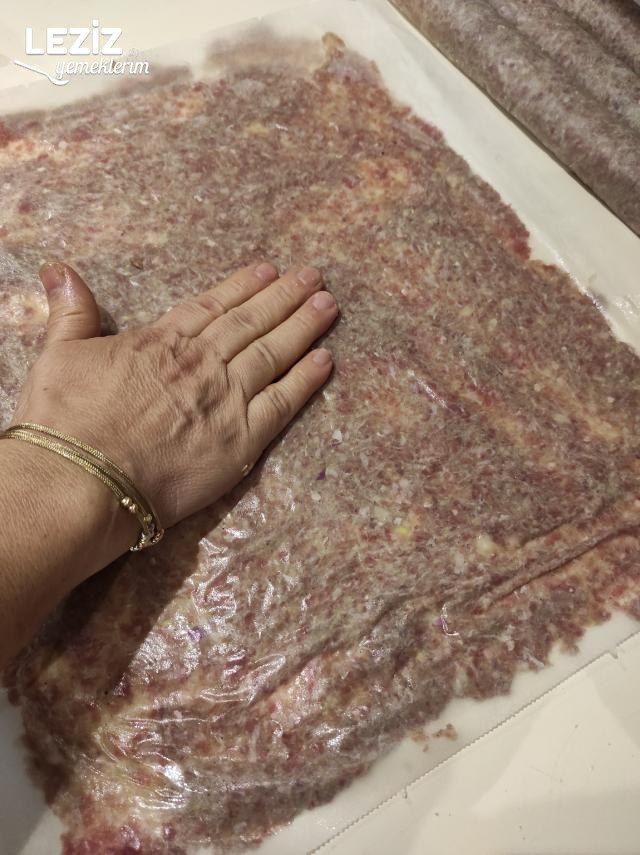 Kıymadan Yaprak Döner Kebabı (Efsane Tarif)