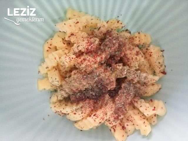 Fırında Baharatlı Dilim Patates