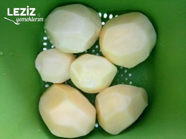 Fırında Baharatlı Dilim Patates