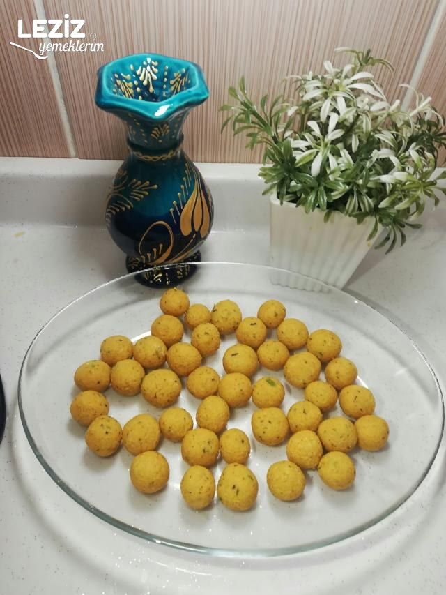 Yoğurtlu Bulgur Köftesi Tarifi, Nasıl Yapılır