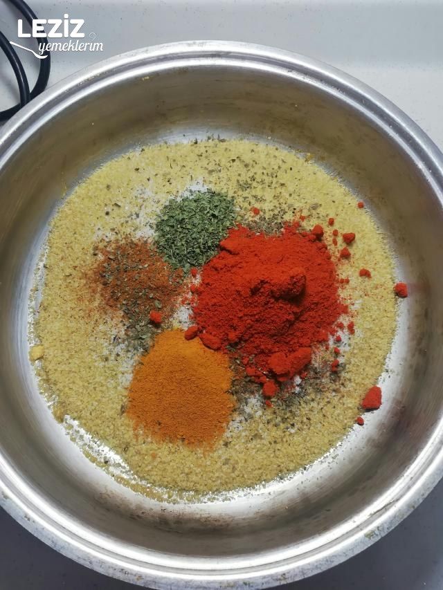 Yoğurtlu Bulgur Köftesi Tarifi, Nasıl Yapılır