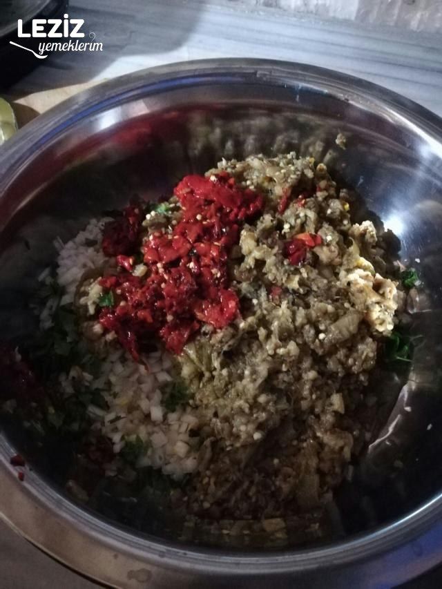 Malatya Usulü Közde Ezme Salata
