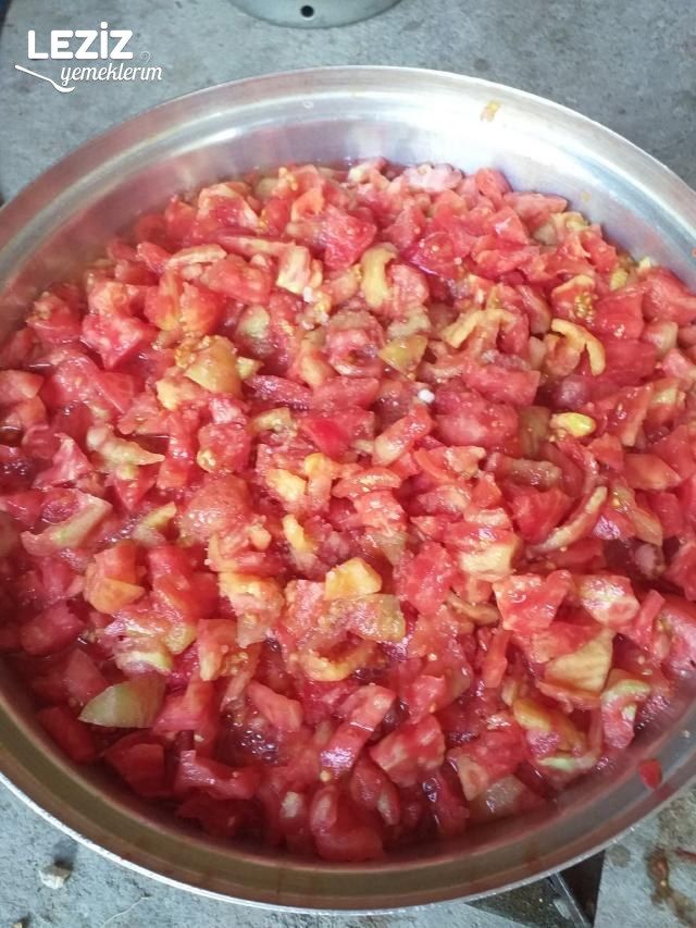 Kışlık Domates Konservesi Tarifi