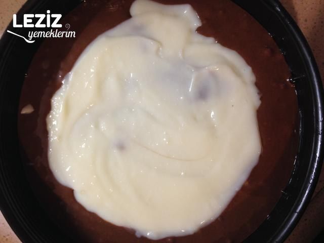 Pudingi İle Pişen Kek