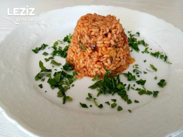 Nefis Patlıcanlı Pilav Tarifi