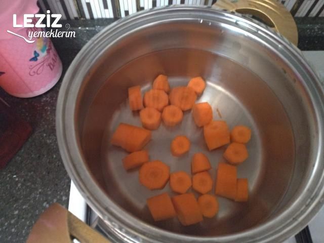 Brokoli Salatası (Tüm Detayları İle)