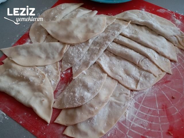 Çi Börek (Ev Yapımı)