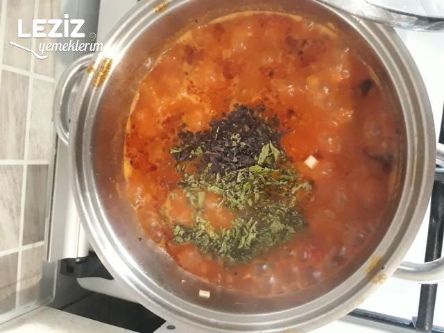 Yeşil Mercimekli Erişte Çorbası Yapımı