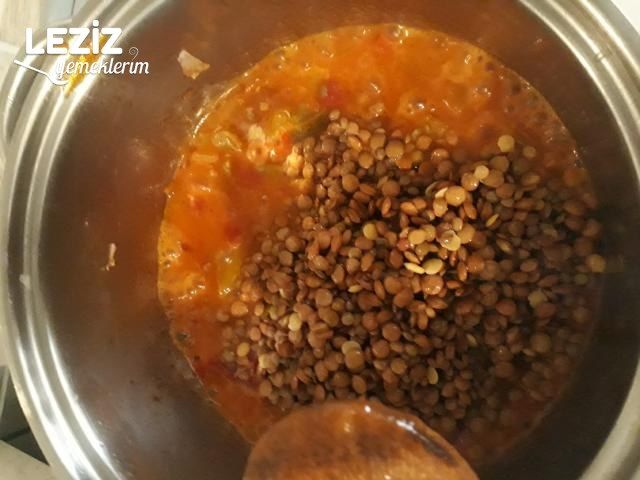 Yeşil Mercimekli Erişte Çorbası Yapımı