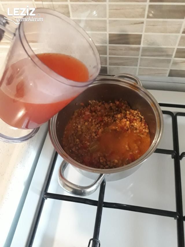 Yeşil Mercimekli Erişte Çorbası Yapımı