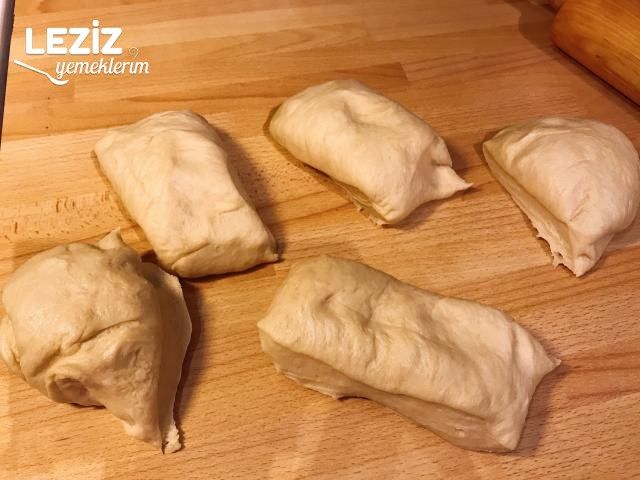 Börek Tadında Peynirli Poğaça