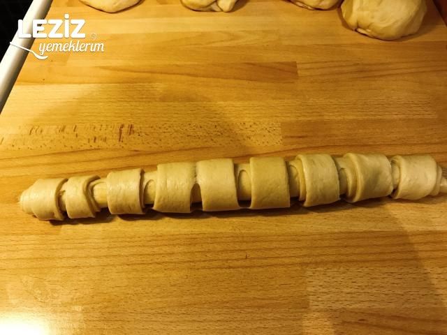 Börek Tadında Peynirli Poğaça