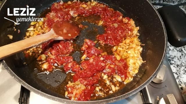 Zeytinyağlı Yaprak Sarması (Fotoğraflı Anlatım)