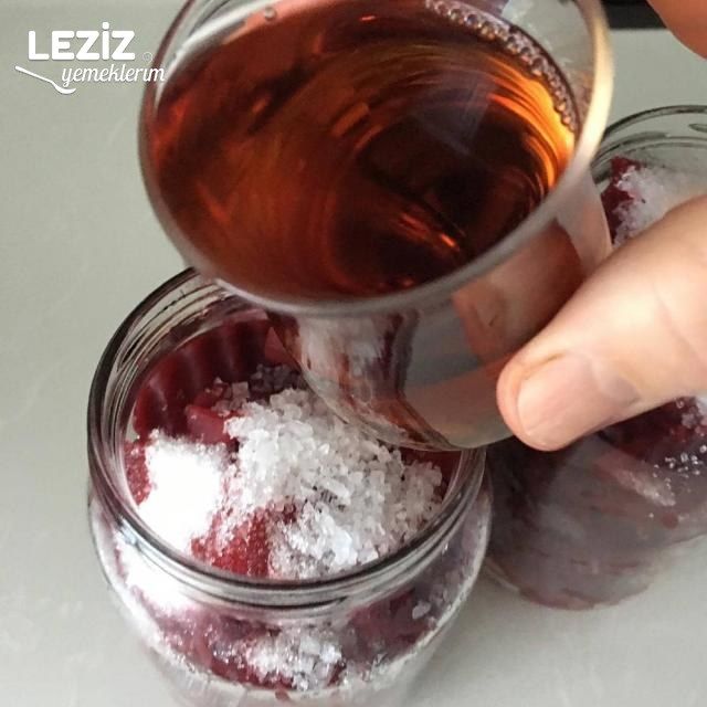 Kırmızı Pancar Turşusu