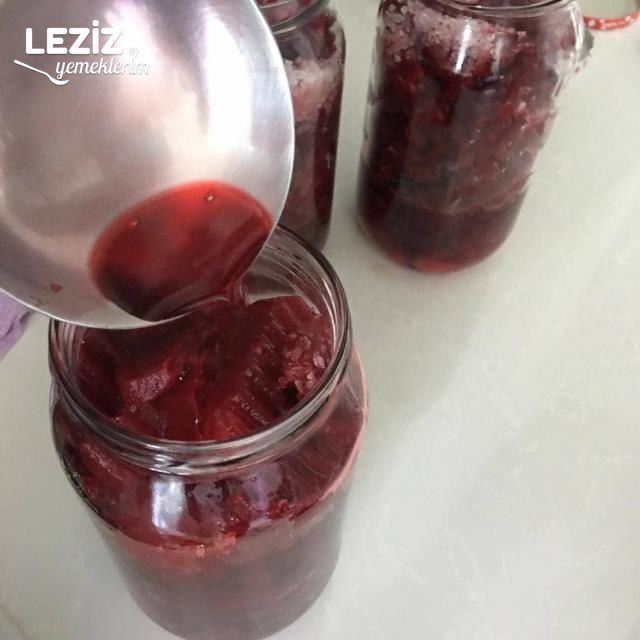 Kırmızı Pancar Turşusu