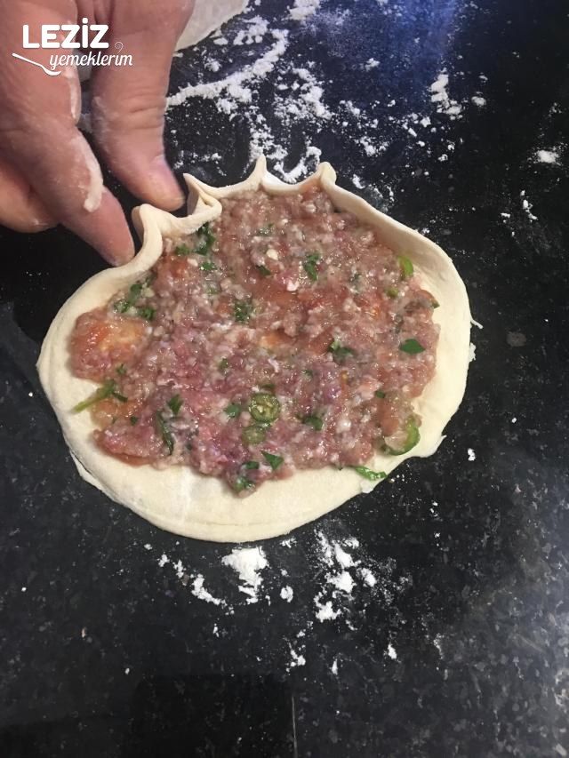 Pileli Kıymalı Pide Nasıl Yapılır