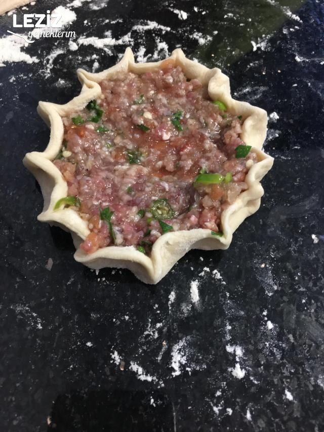 Pileli Kıymalı Pide Nasıl Yapılır