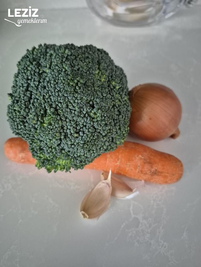 Sütlü Brokoli Çorbası